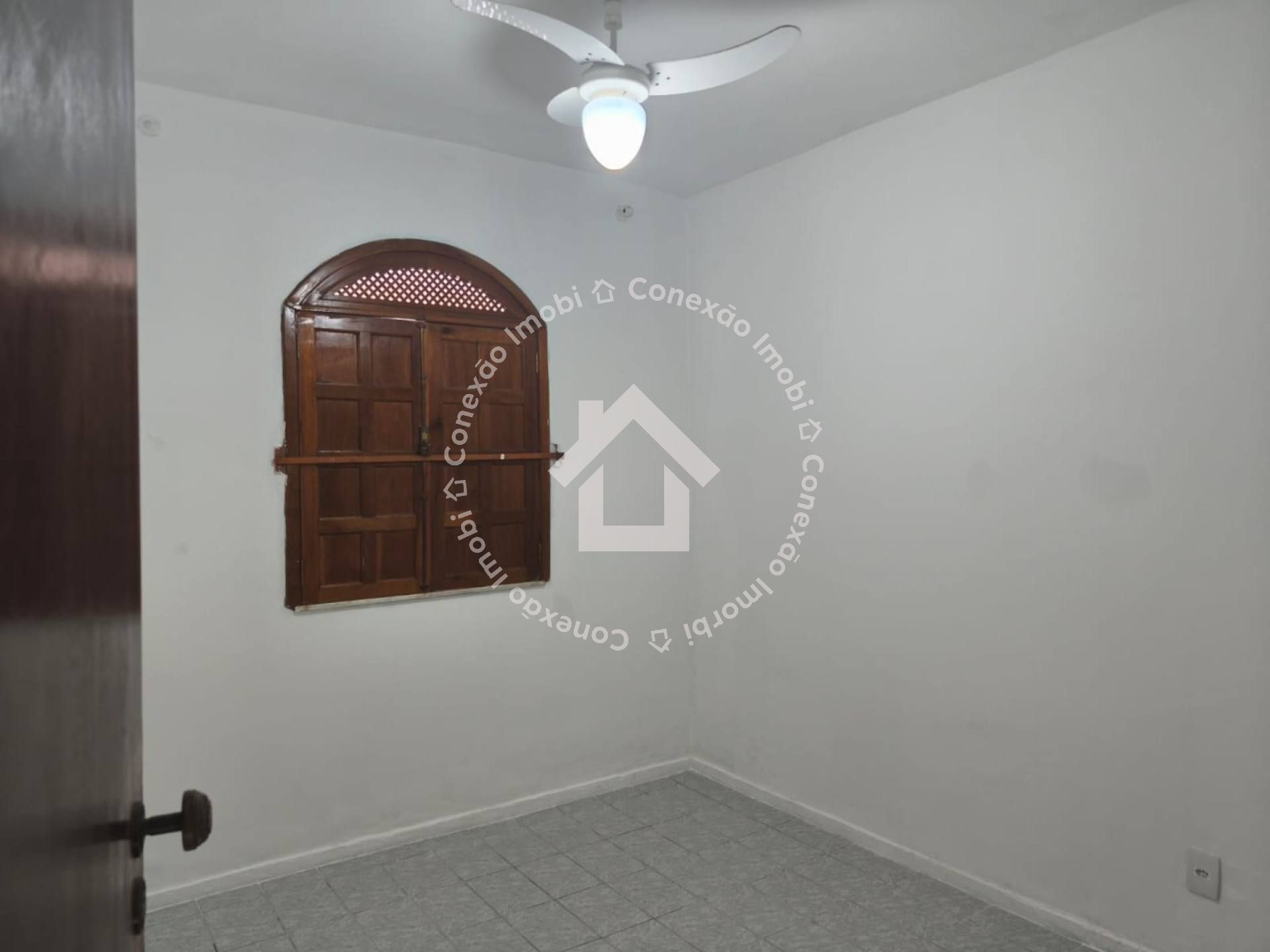 Casa à venda com 2 Moradias Independentes no Bairro Ponto Novo em Aracaju