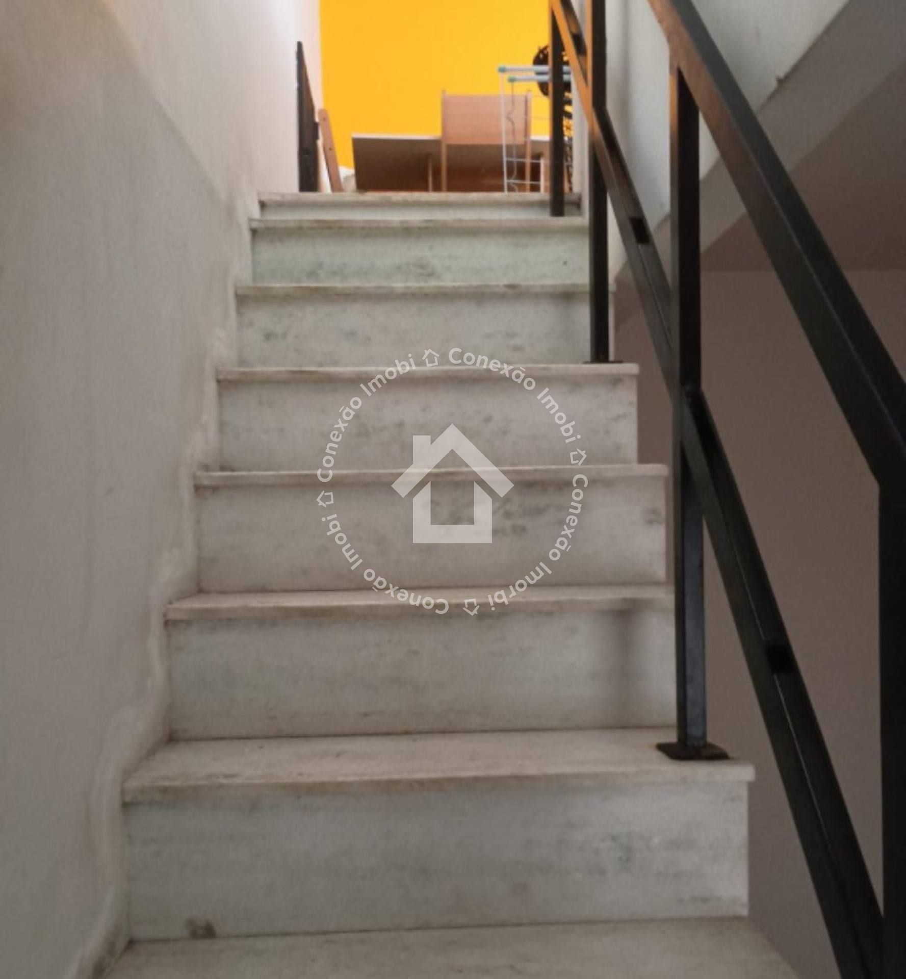 Casa Duplex à Venda no Bairro Farolândia | 3 Quartos | Rua Tranquila em Aracaju