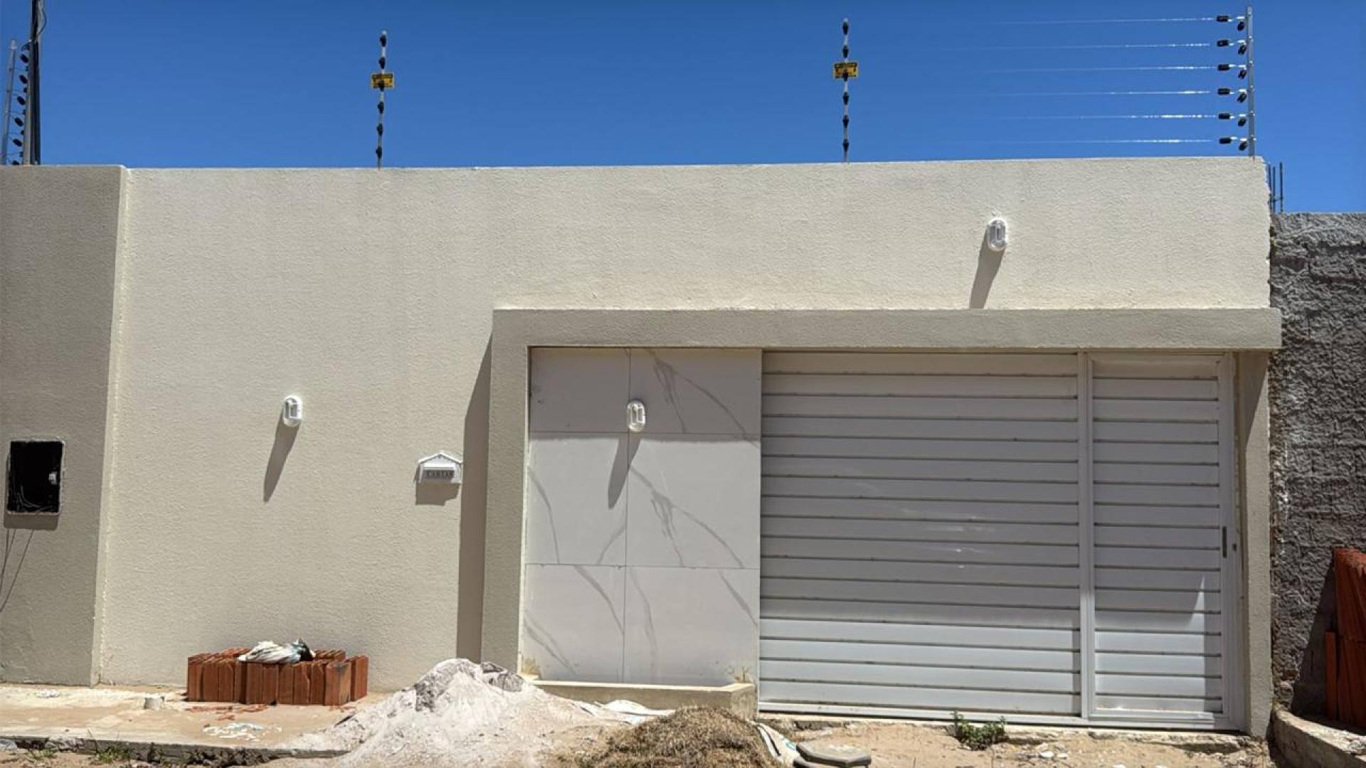 Casa à venda no Mosqueiro com piscina, 3 quartos com garagem para 3 carros - Conforto e lazer para sua família