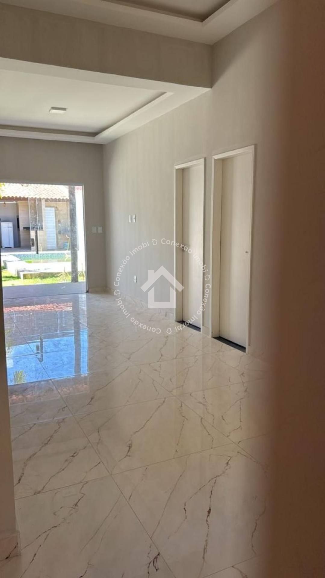 Casa à venda no Mosqueiro com piscina, 3 quartos com garagem para 3 carros - Conforto e lazer para sua família