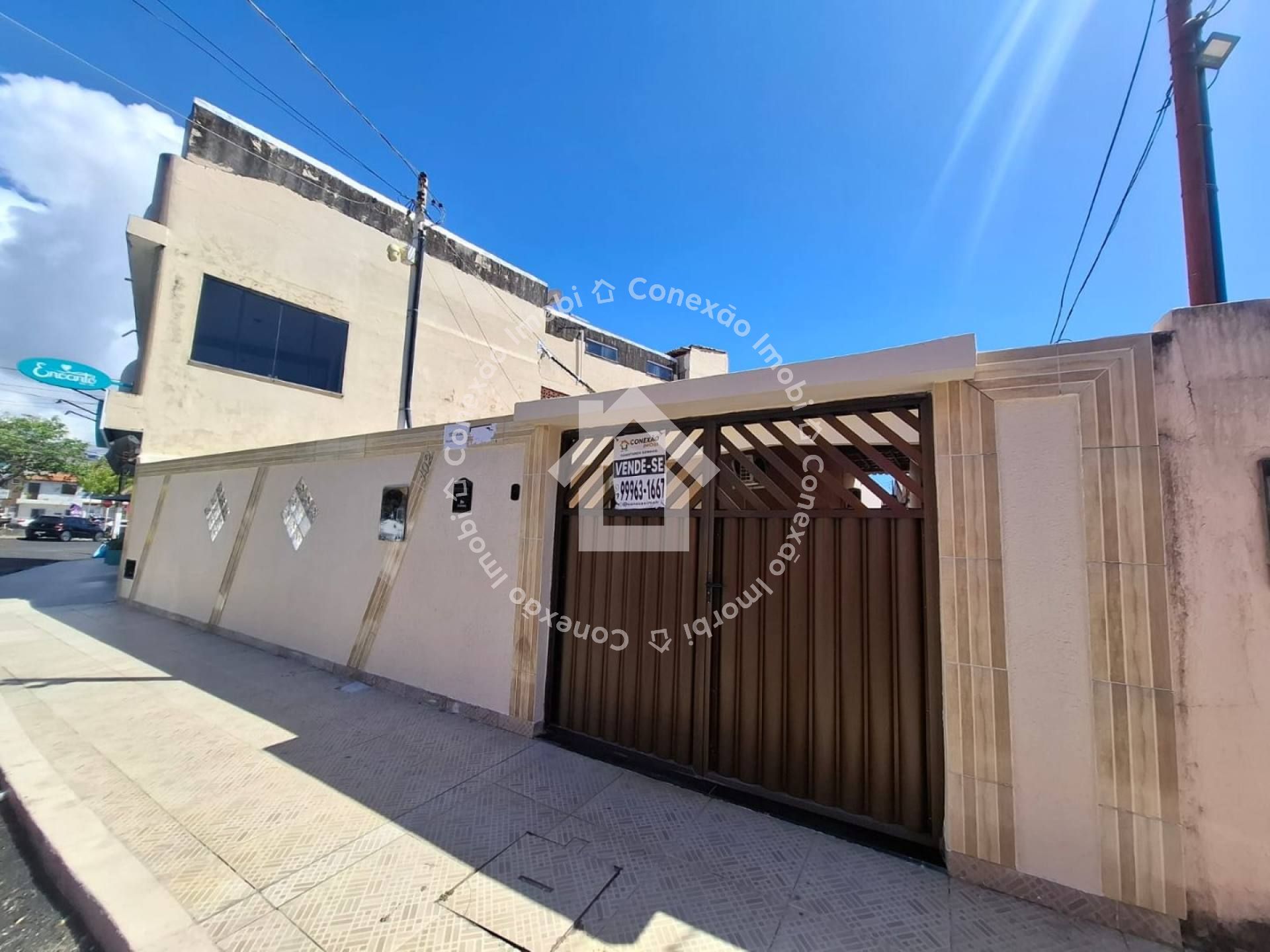 Casa à venda em excelente localização no Conjunto Orlando Dantas com 03 quartos sendo 1 suíte