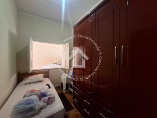 Casa à venda em excelente localização no Orlando Dantas | 03 quartos sendo 1 suíte