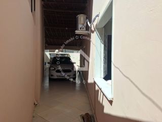 Casa à venda em excelente localização no Orlando Dantas | 03 quartos sendo 1 suíte