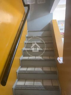 Kit Net à Venda no Edifício Porto Seguro | Varanda Espaçosa e Localização Privilegiada no Bairro Luzia