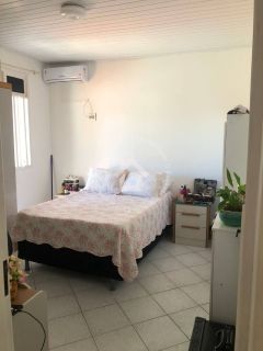 Casa Duplex à Venda na Coroa do Meio | 3 Suítes, 142m², Próxima à Praia