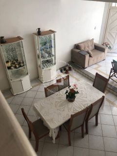 Casa Duplex à Venda na Coroa do Meio | 3 Suítes, 142m², Próxima à Praia