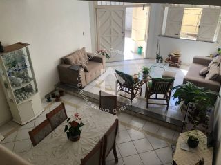 Casa Duplex à Venda na Coroa do Meio | 3 Suítes, 142m², Próxima à Praia