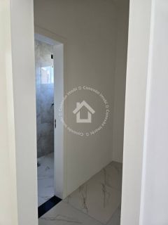 Casa à venda no Condomínio Villaredo Barra | 3 Quartos – 130 m² com Pé Direito Elevado