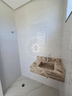 Casa à venda no Condomínio Villaredo Barra | 3 Quartos – 130 m² com Pé Direito Elevado