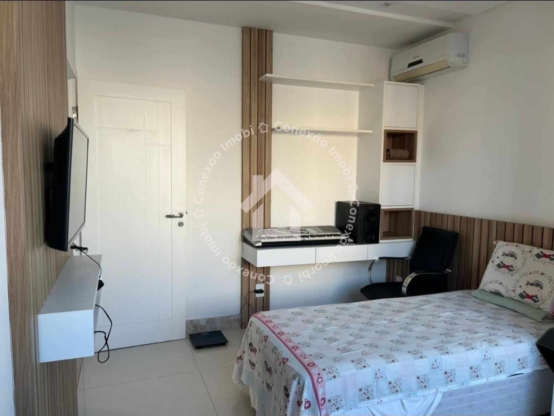 Casa Alto Padrão à Venda no Condomínio Melício Machado – Bairro Aruana |  4 Quartos e Energia Solar