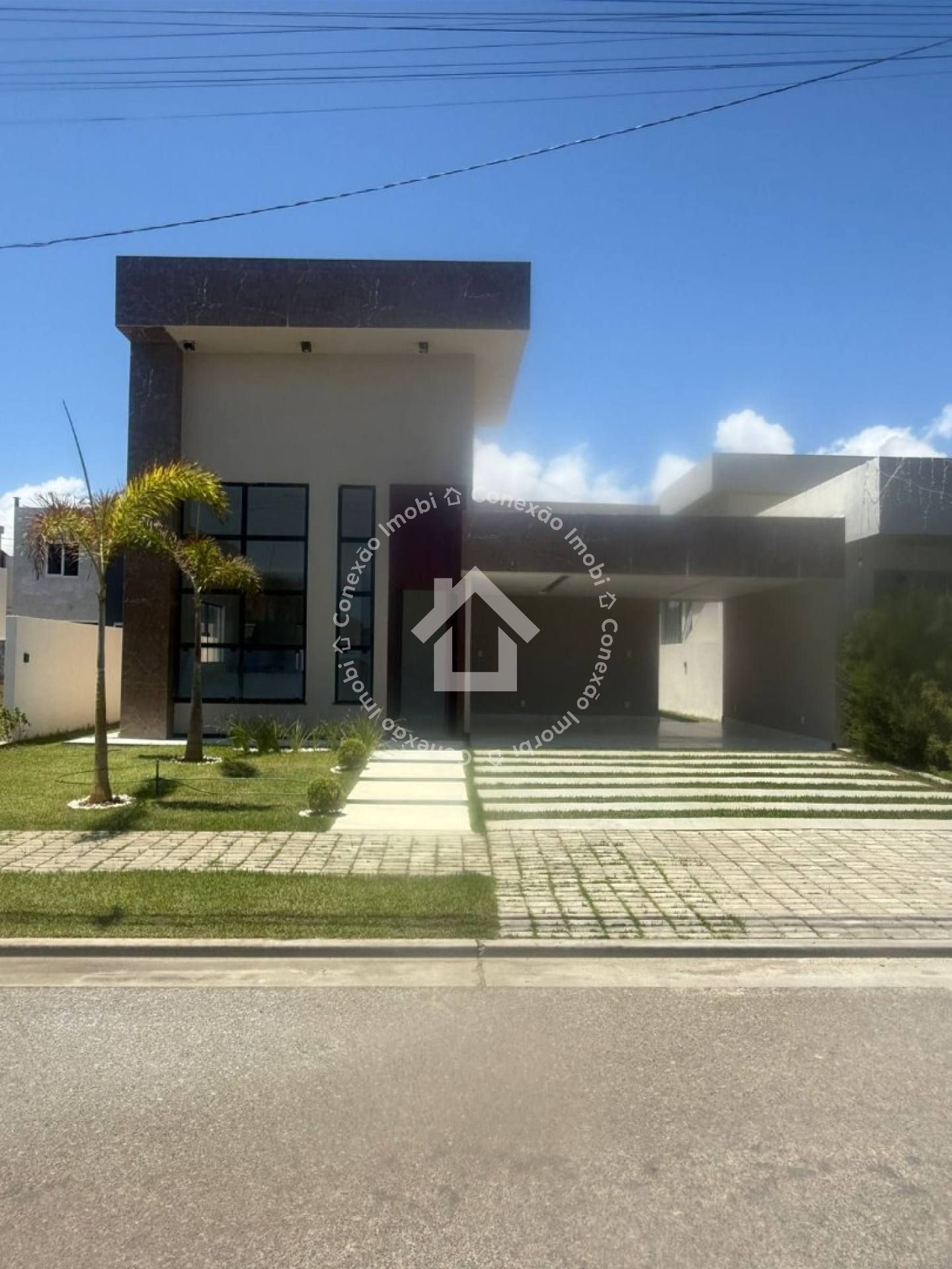 Casa à Venda no Terras Alphaville I na Barra dos Coqueiros com 3 Suítes, 300m², 4 Vagas
