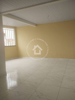 Casa Reformada à Venda no Bairro Luzia – 5 Quartos | 3 Suítes | Próxima à Av. Adélia Franco