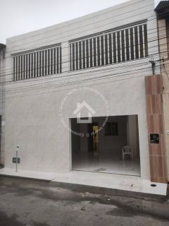 Casa Reformada à Venda no Bairro Luzia – 5 Quartos | 3 Suítes | Próxima à Av. Adélia Franco