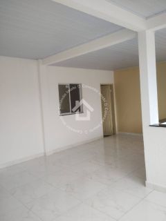 Casa Reformada à Venda no Bairro Luzia – 5 Quartos | 3 Suítes | Próxima à Av. Adélia Franco