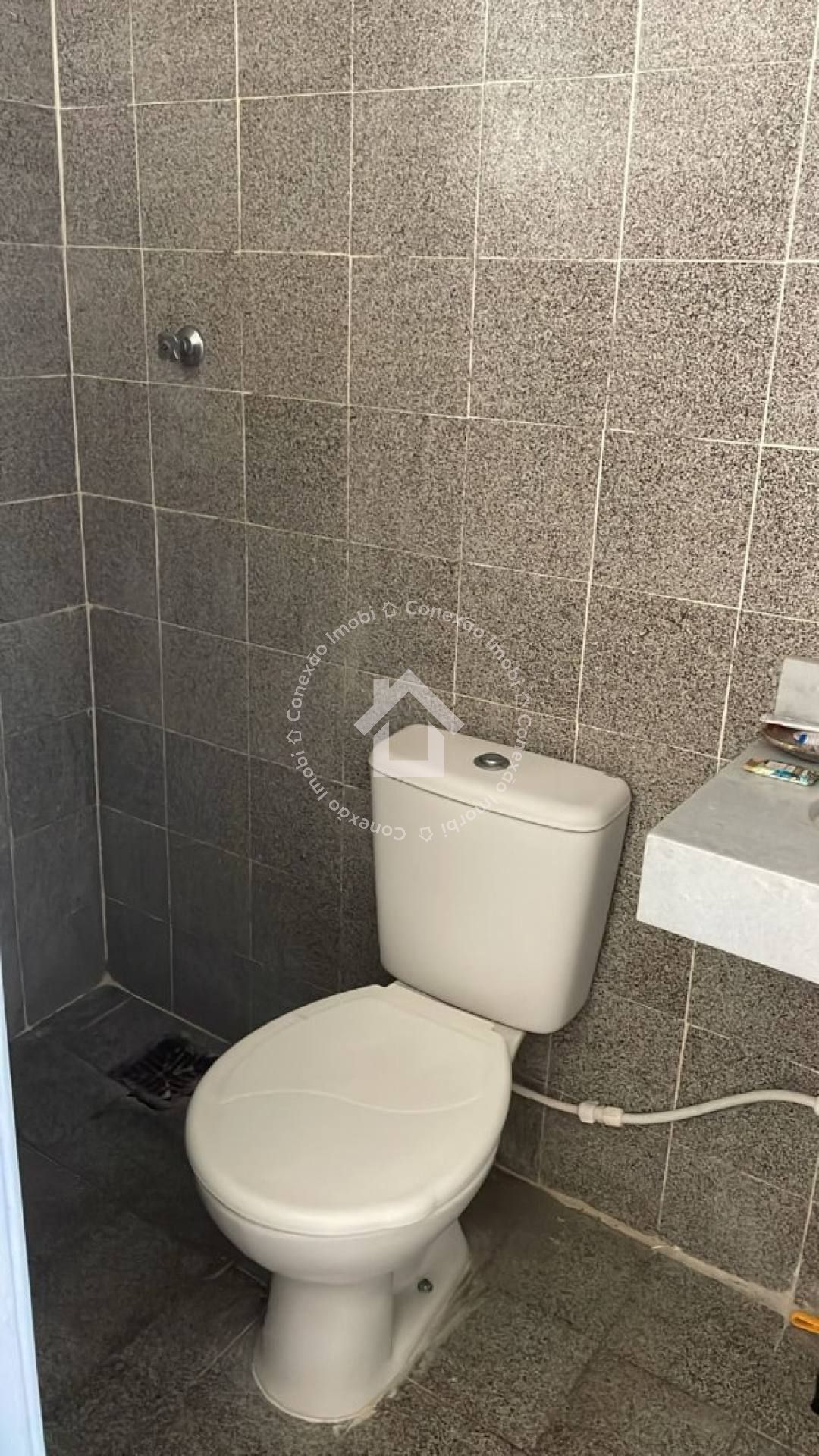 Apartamento à Venda no Condomínio Maria Cristina - Bairro São José | 2 Quartos, Ótima Localização