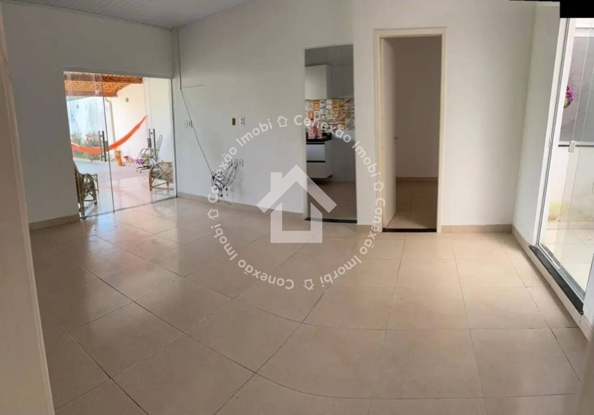 Casa à venda no Bairro Mosqueiro | 3 Quartos com Suíte, Piscina, Área Gourmet e Garagem para 3 Carros