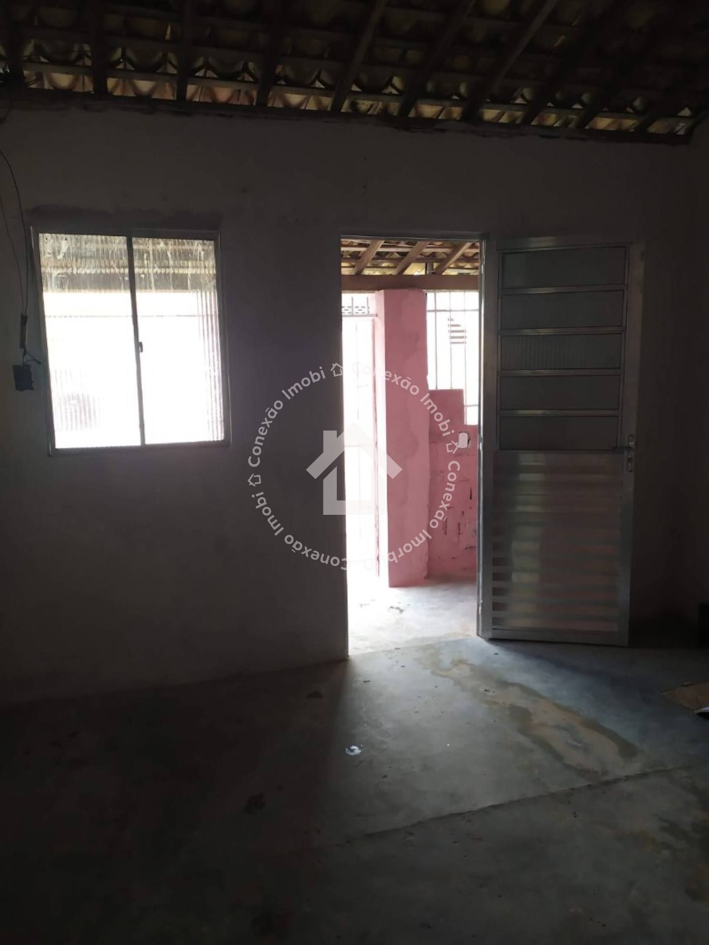 Casa à venda no Eduardo Gomes – 2 quartos, escritura e ótima localização próxima ao Porto Poxim.