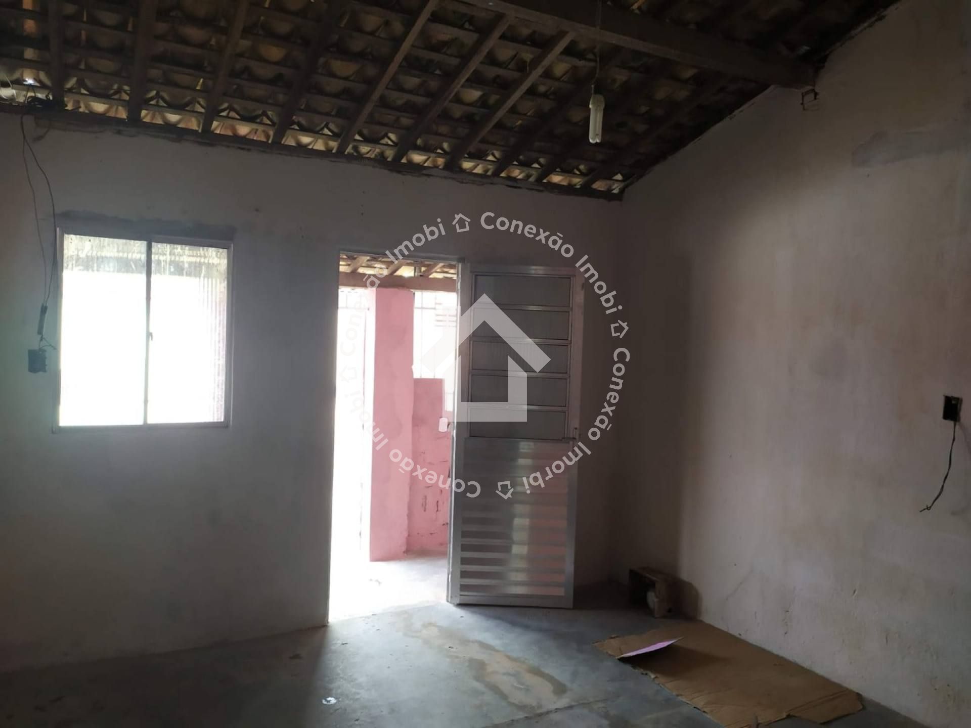 Casa à venda no Eduardo Gomes – 2 quartos, escritura e ótima localização próxima ao Porto Poxim.