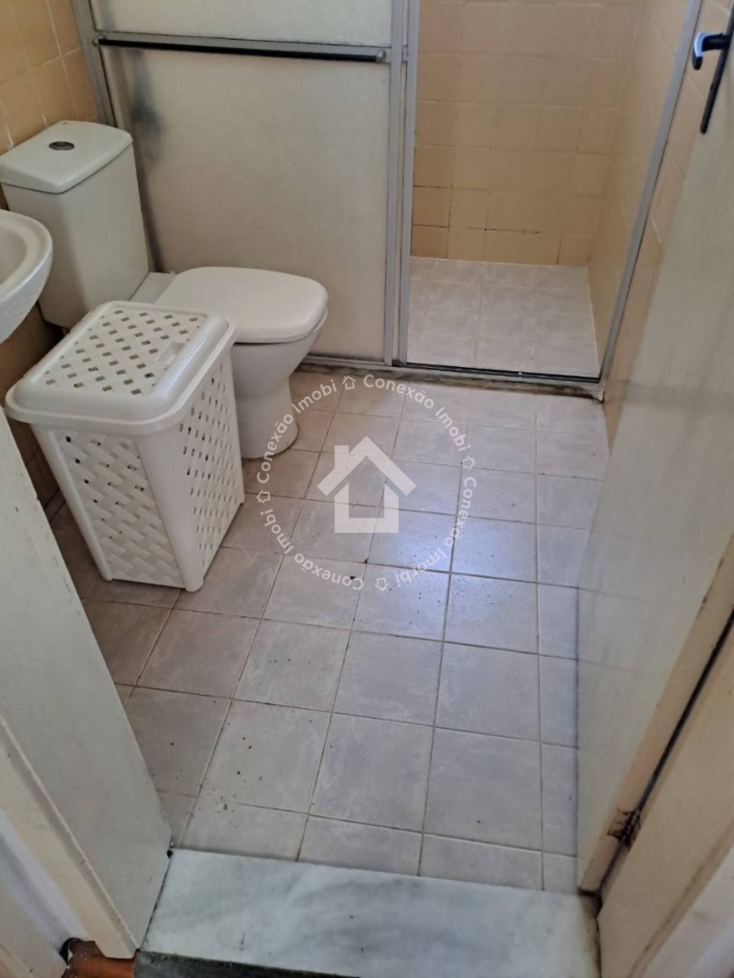 Apartamento à venda no Condomínio Solares no Bairro Grageru | 2 quartos, 2 banheiros e localização privilegiada