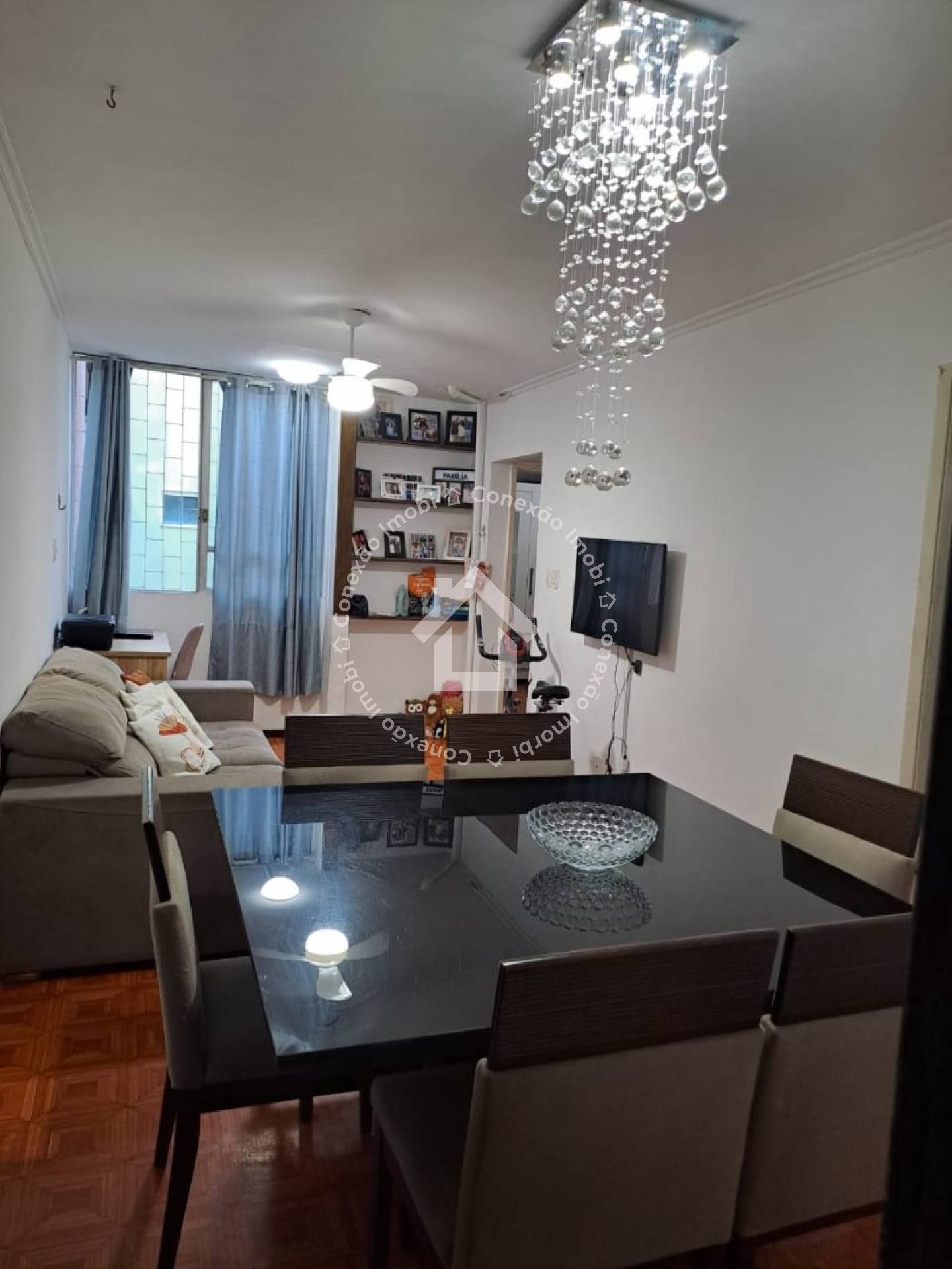 Apartamento à venda no Condomínio Solares no Bairro Grageru | 2 quartos, 2 banheiros e localização privilegiada