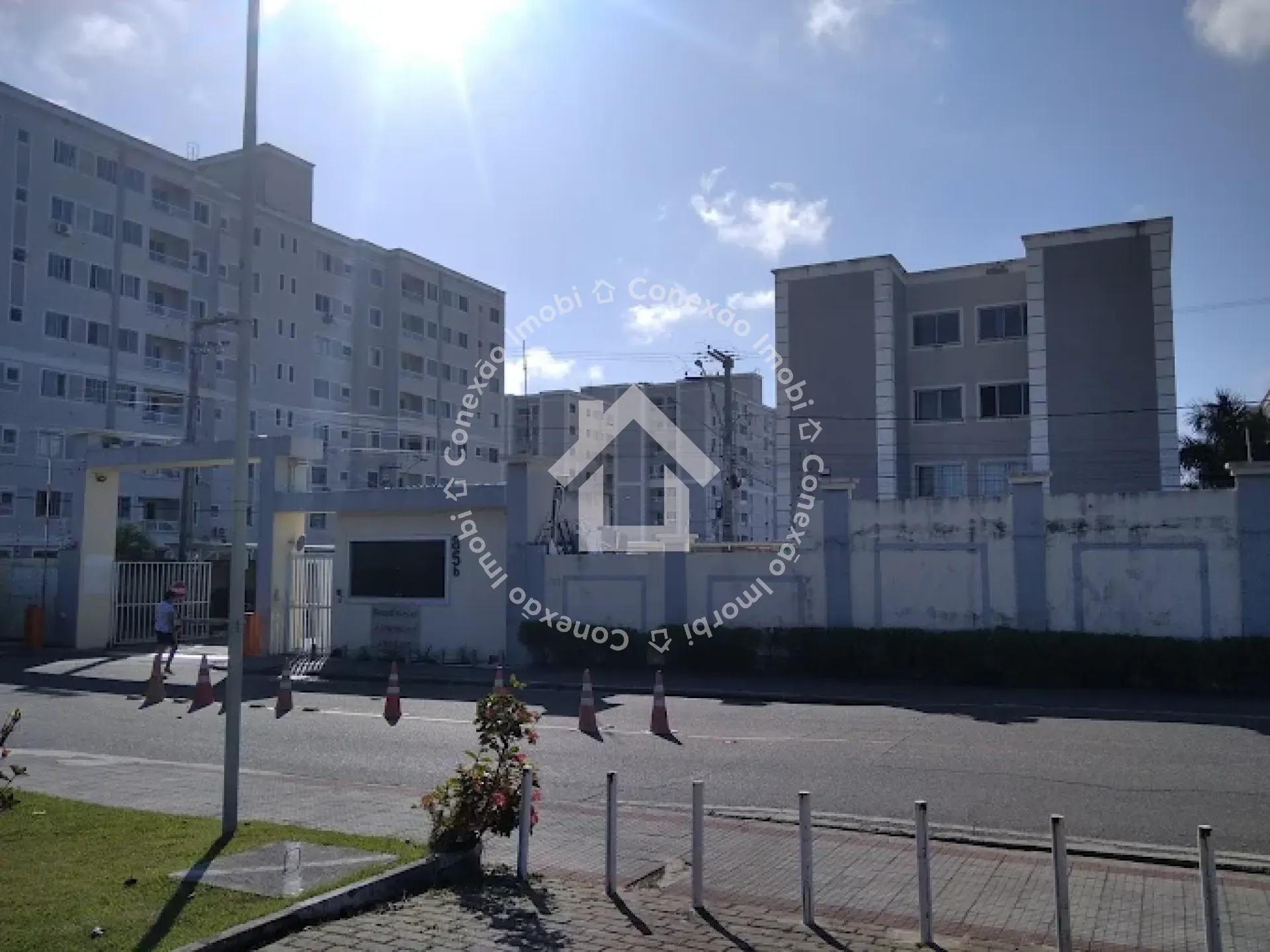 Apartamento Reformado à Venda no Condomínio Alameda Jardins-  Inácio Barbosa | 2 Quartos / 3º Andar