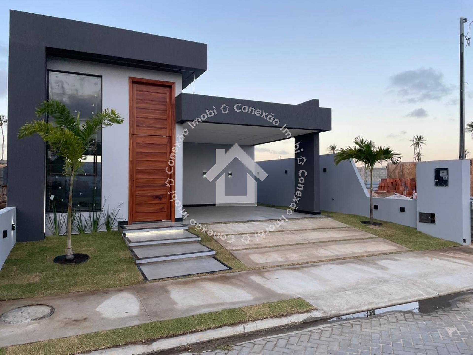 Casa Térrea em Condomínio Padang Beach Residence com 3 Quartos, Suíte, 140 m² Construídos, 3 Vagas e Acesso à Praia