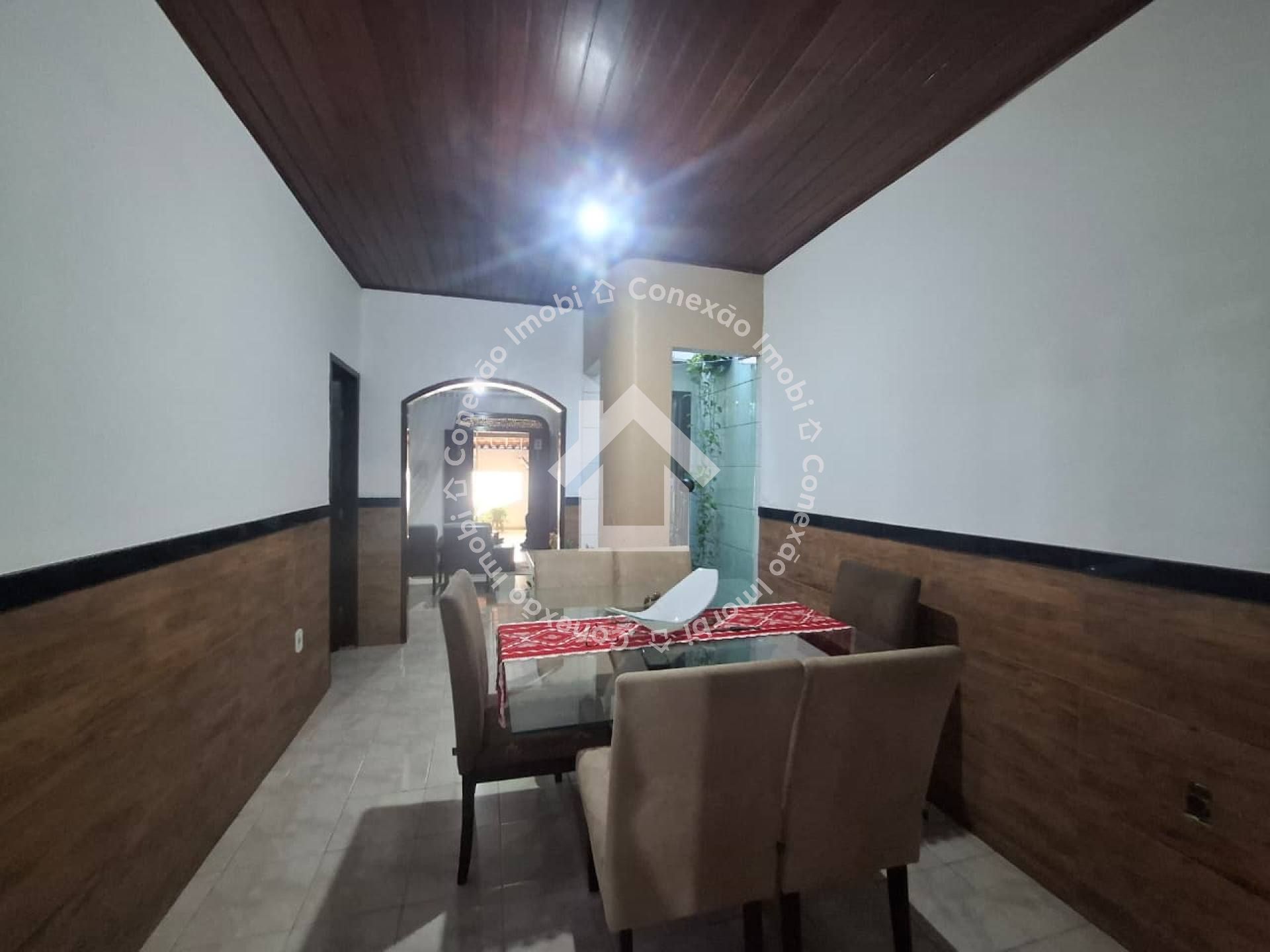 Casa à venda com 3 Quartos e Suíte à Venda Próximo ao Mini Shopping São Braz - Localização Estratégica