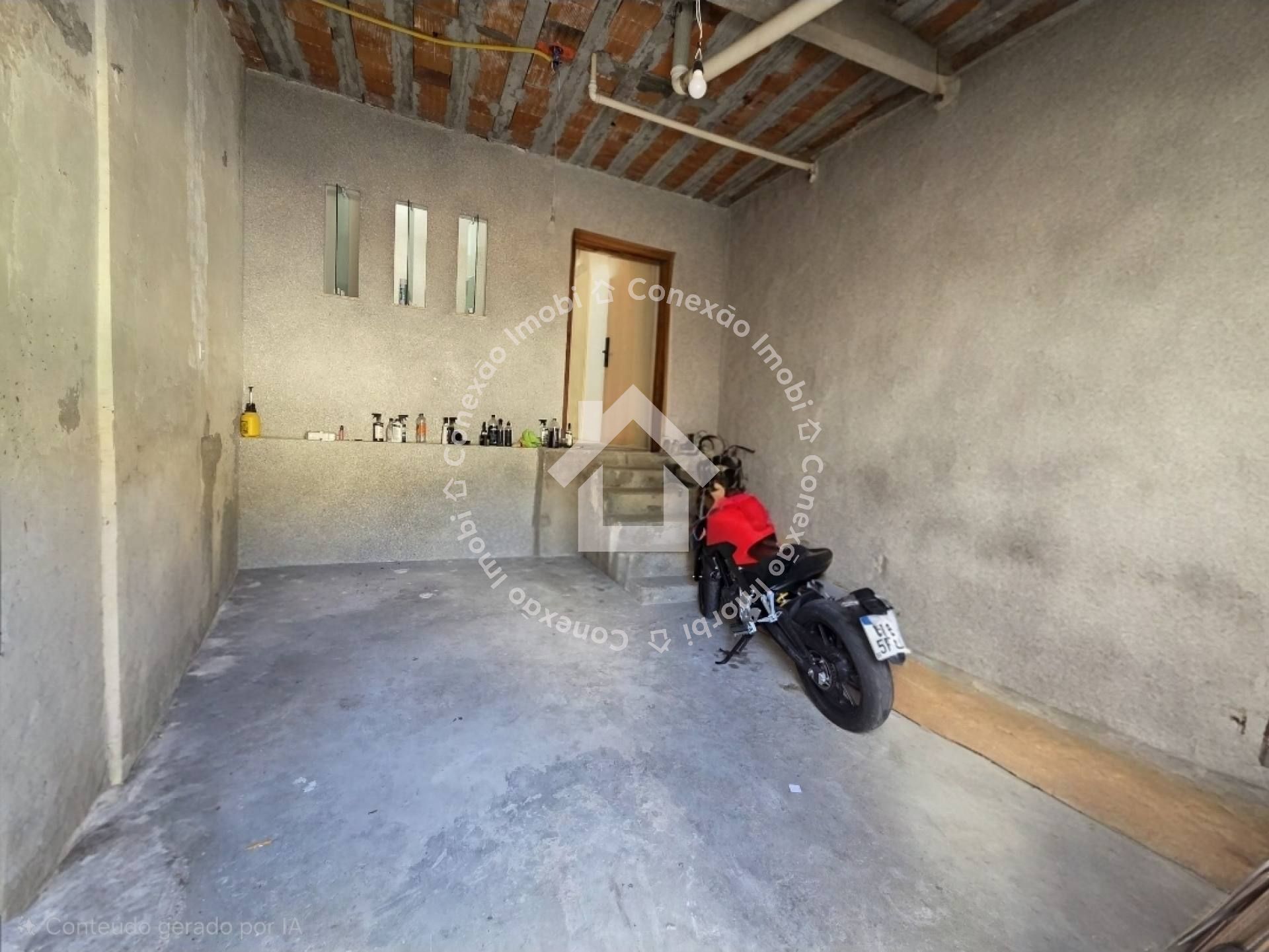 Casa à venda no Dom Luciano com 3 quartos, suíte, varanda e excelente localização próxima a comércios