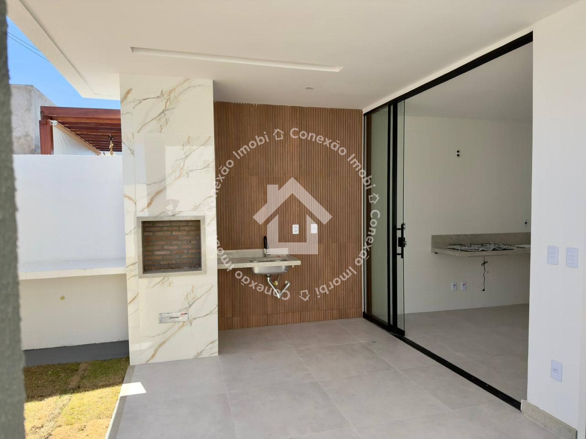 Oportunidade no Condomínio Padang | Casa Moderna com 3 Quartos, Pé Direito Alto e Espaço Gourmet