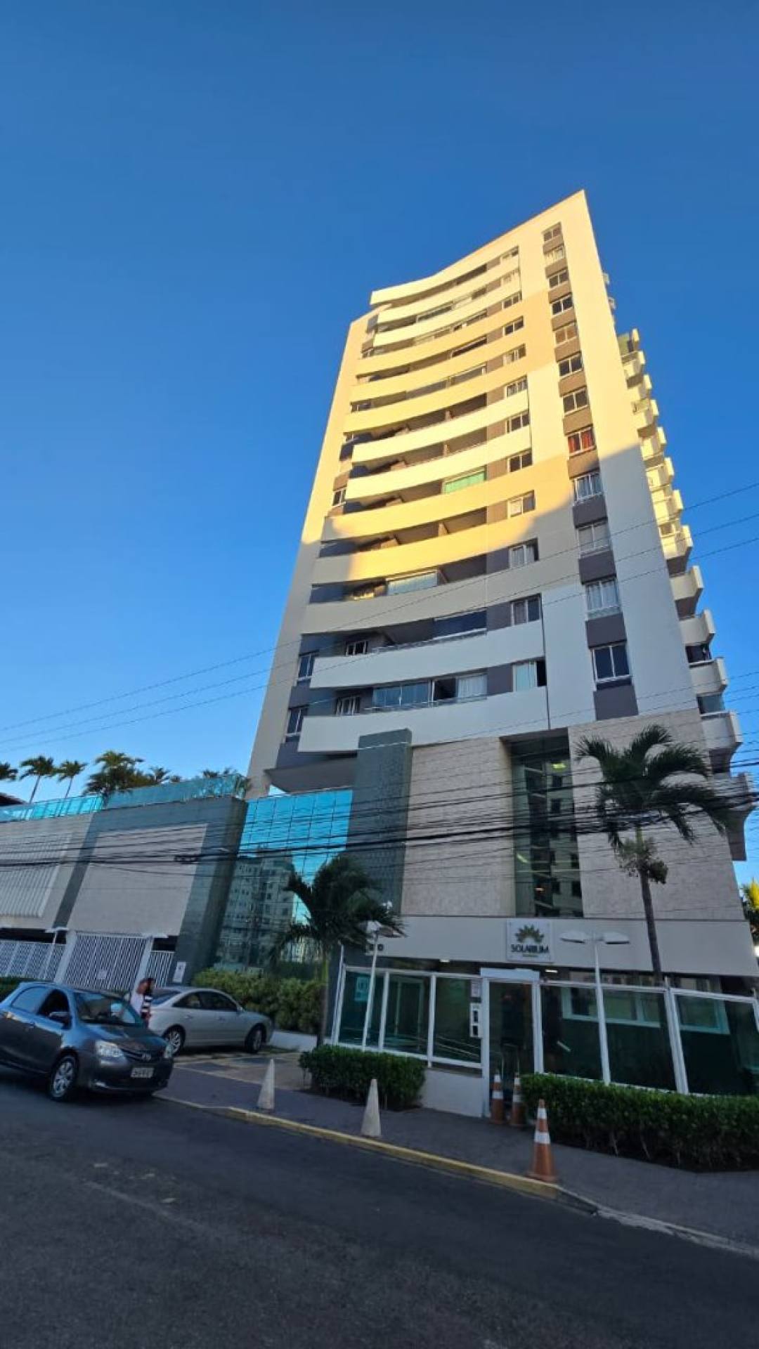 Apartamento à venda no Condomínio Solarium no Bairro Farolândia | 3 Quartos, Suíte e 2 vagas de garagem | Aracaju