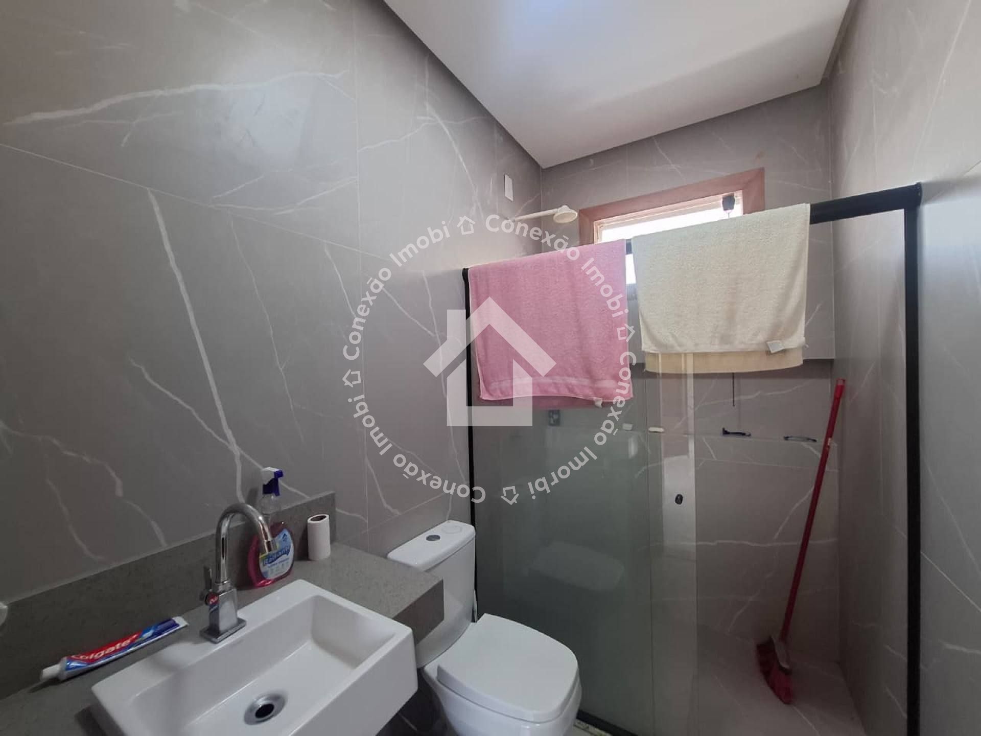 Casa em Condomínio Fechado no Haras Residence com Lazer Completo e Área Verde