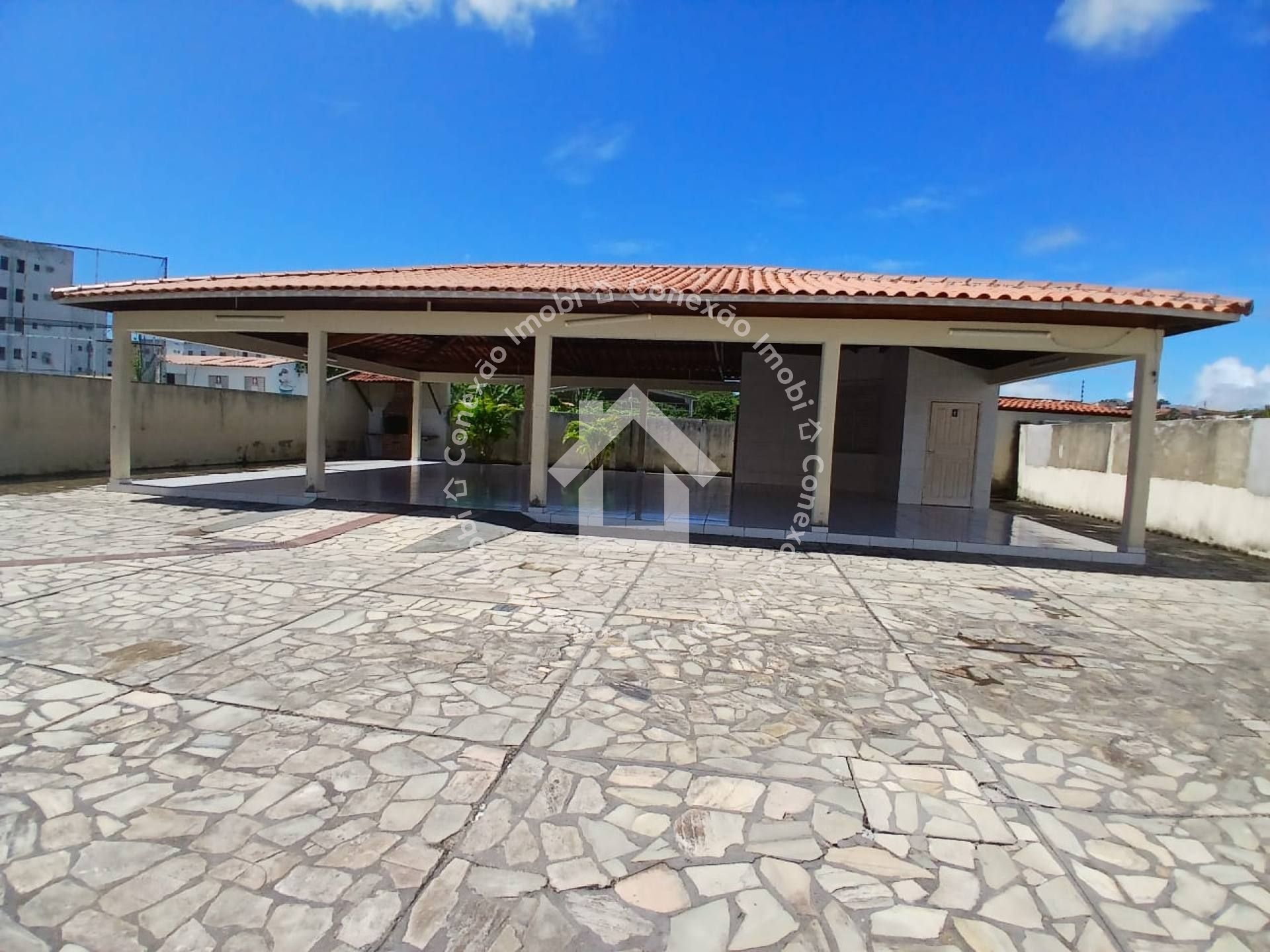 Apartamento no Porto Dantas | Condomínio Jaime Noberto Silva, 2/4, Garagem Coberta na Avenida Euclides Figueiredo