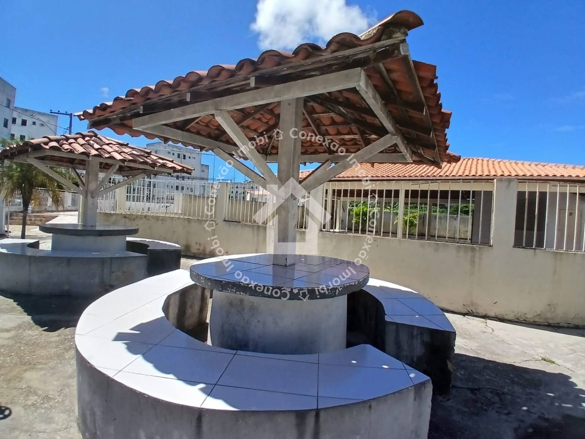 Apartamento no Porto Dantas | Condomínio Jaime Noberto Silva, 2/4, Garagem Coberta na Avenida Euclides Figueiredo