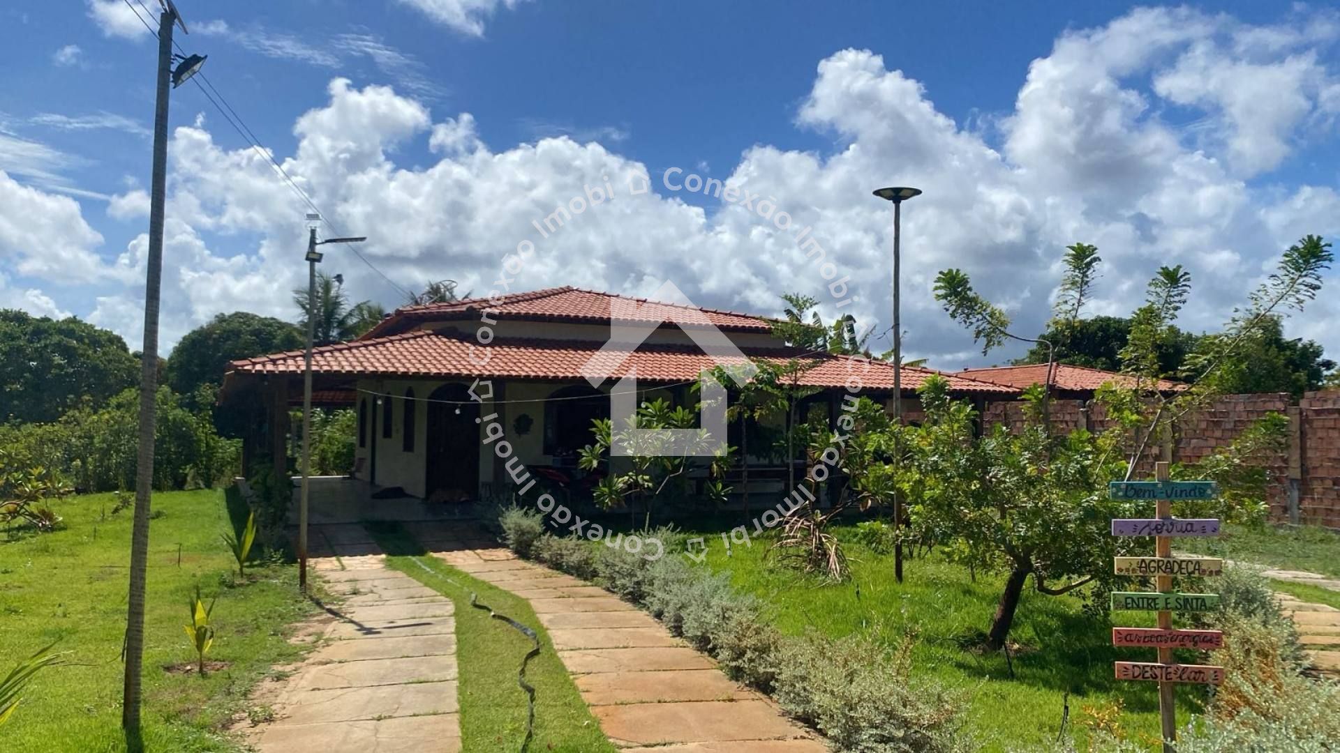 Chácara à venda em Areia Branca Mosqueiro com 4 quartos, terreno amplo, fruteiras e próximo ao rio