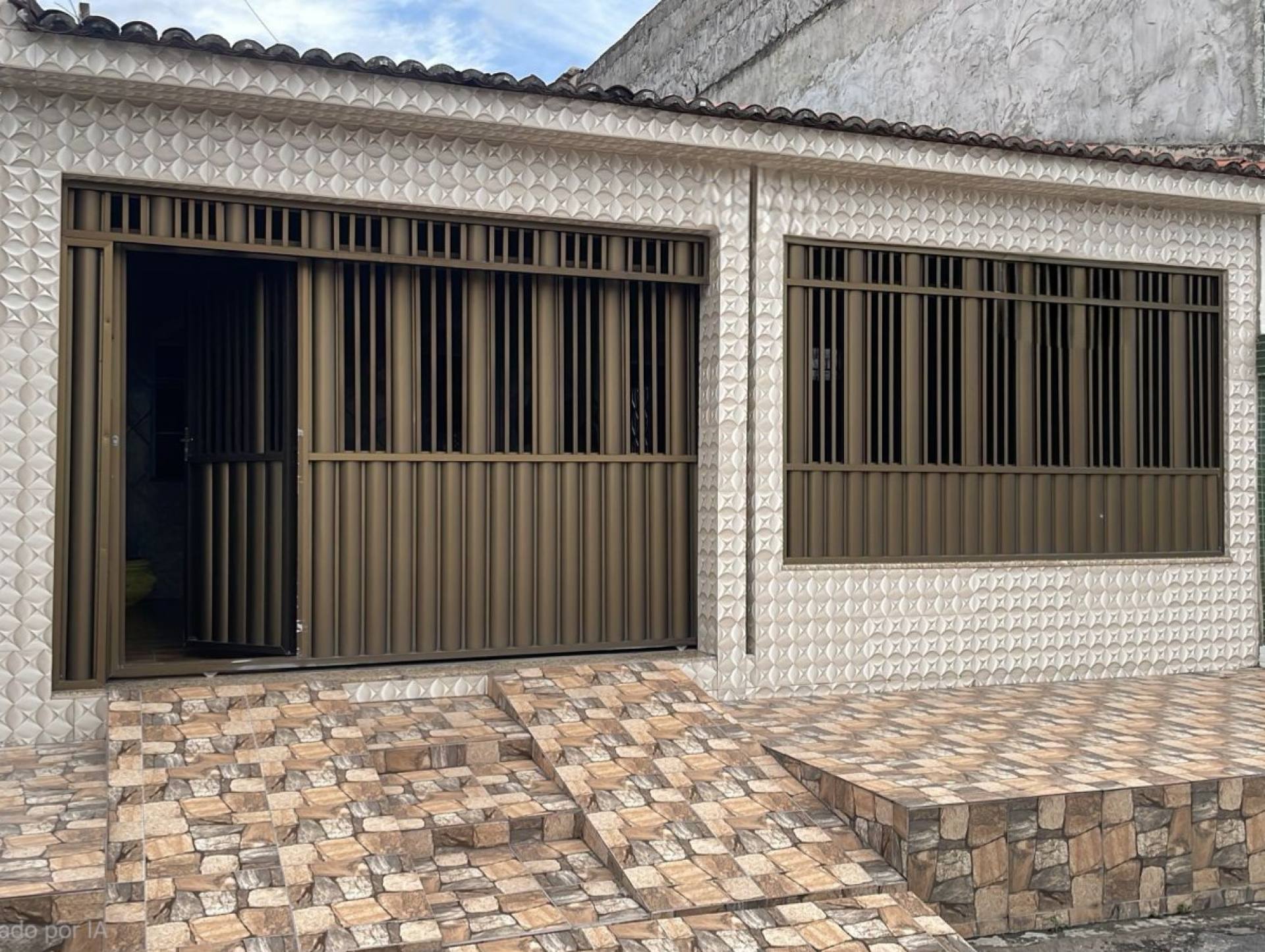 Casa com 2 quartos,1 suíte à venda no Marcos Freire II em Nossa Senhora do Socorro com garagem para 2 carros