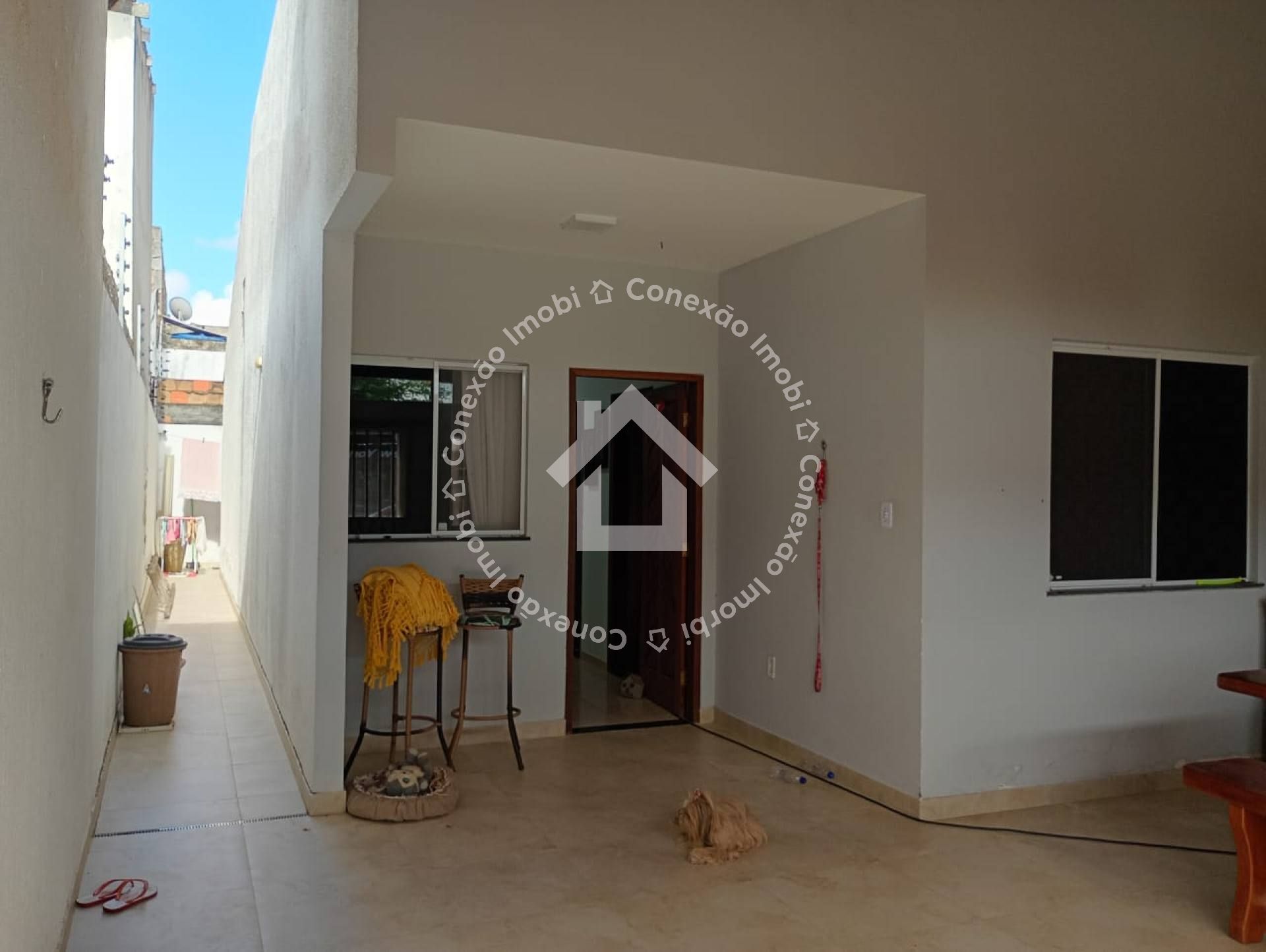 Oportunidade! Casa no São Brás à venda com sala de estar e jantar, cozinha integrada, dois quartos sendo 01 suíte, 01 banheiro social, garagem e área gourmet