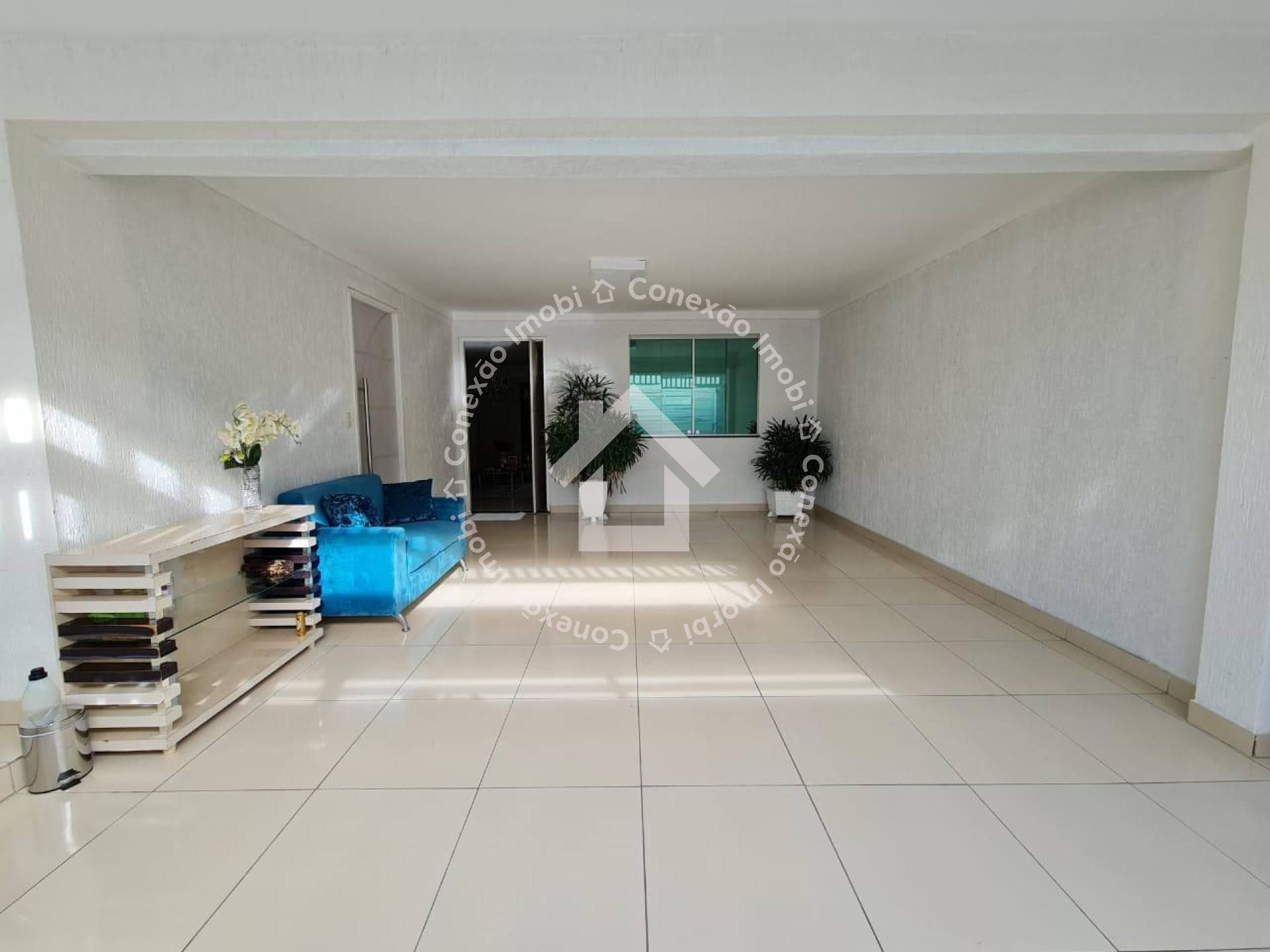 Aluguel de Casa Ampla com 2 pavimentos na Farolândia | Ideal para Família ou Home Office