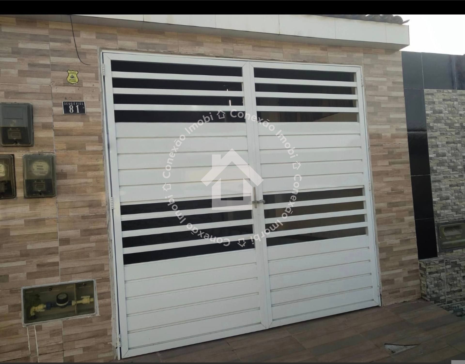 Duas Casas à venda no Marcos Freire II