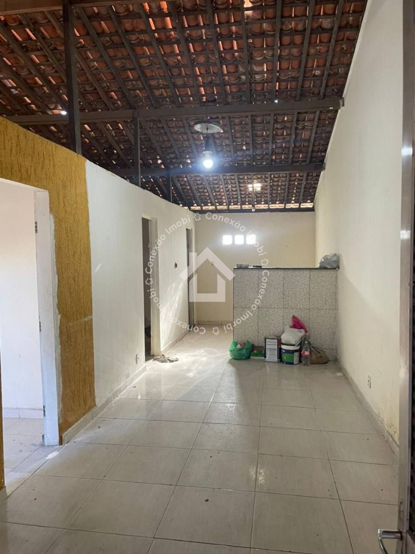CASA À VENDA NO MARCOS FREIRE 3 COM 2 QUARTOS
