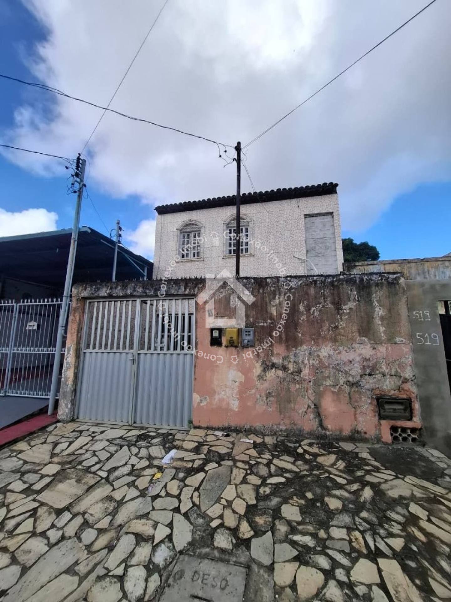 Casa Duplex à Venda no Siqueira Campos com 5 Quartos e 2 Vagas de Garagem