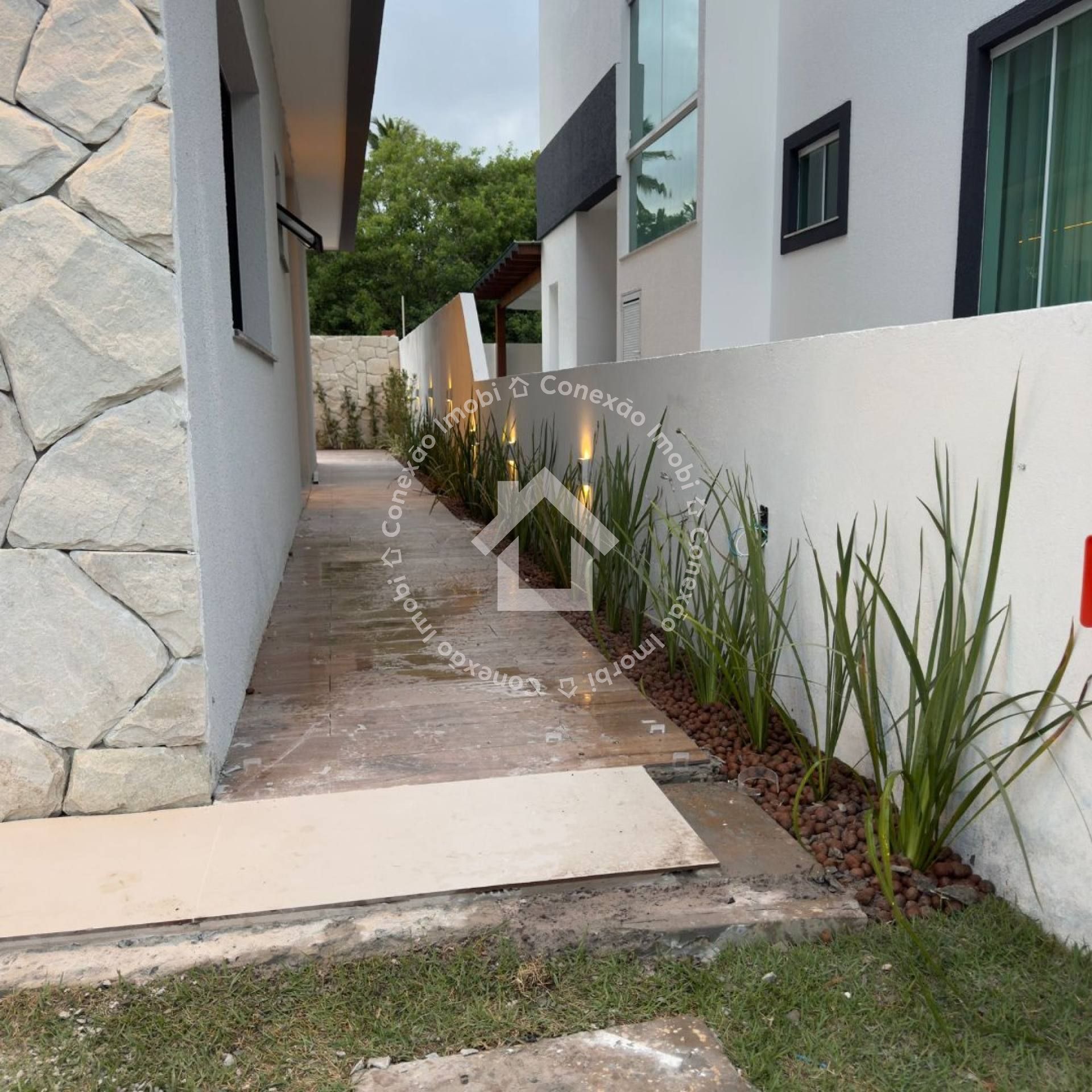 Casa Alto Padrão à Venda no Fragatta Aruana com 4 Quartos, Piscina e área gourmet.