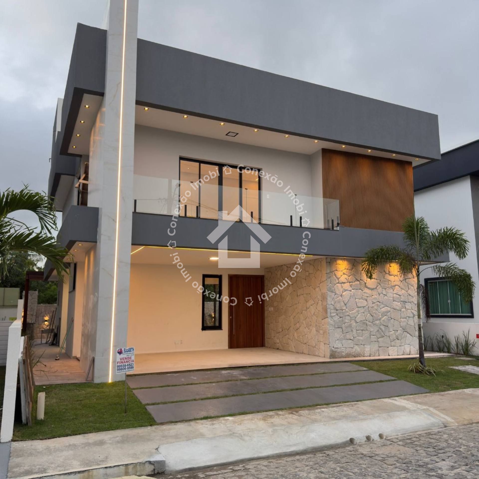 Casa Alto Padrão à Venda no Fragatta Aruana com 4 Quartos, Piscina e área gourmet.