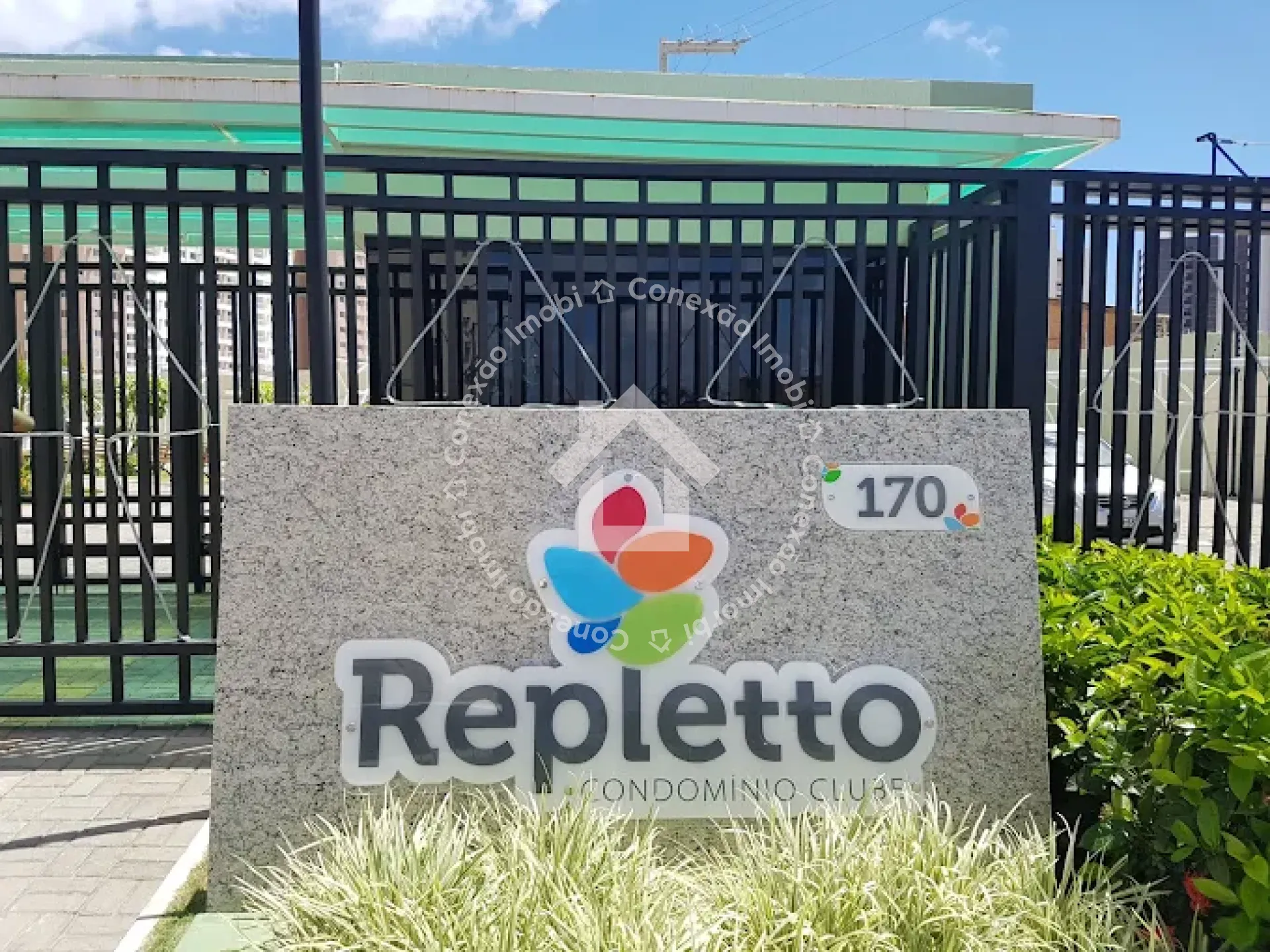 Apartamento Repletto Condomínio Clube à Venda no bairro Luzia com Financiamento Facilitado