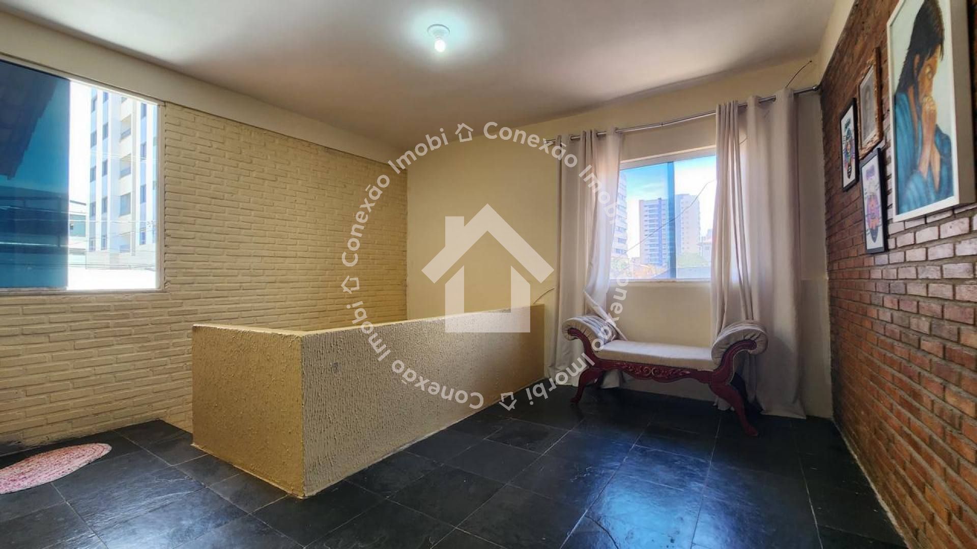 Casa à venda na Atalaia com 6 quartos, closet e piscina em Aracaju| Pode Financiar!
