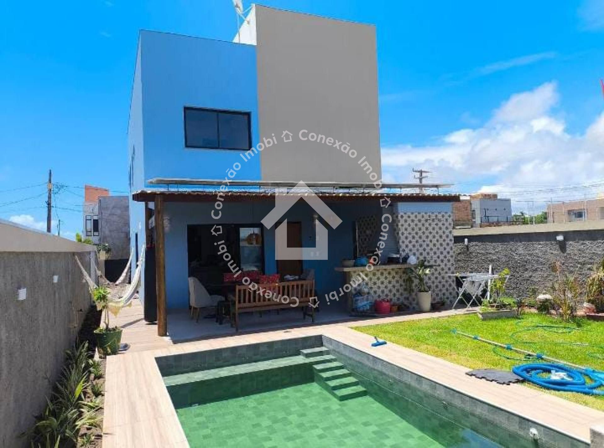 Casa à Venda no Condomínio Praias do Sul III na Aruana com 4 Suítes e Piscina Próxima à Praia
