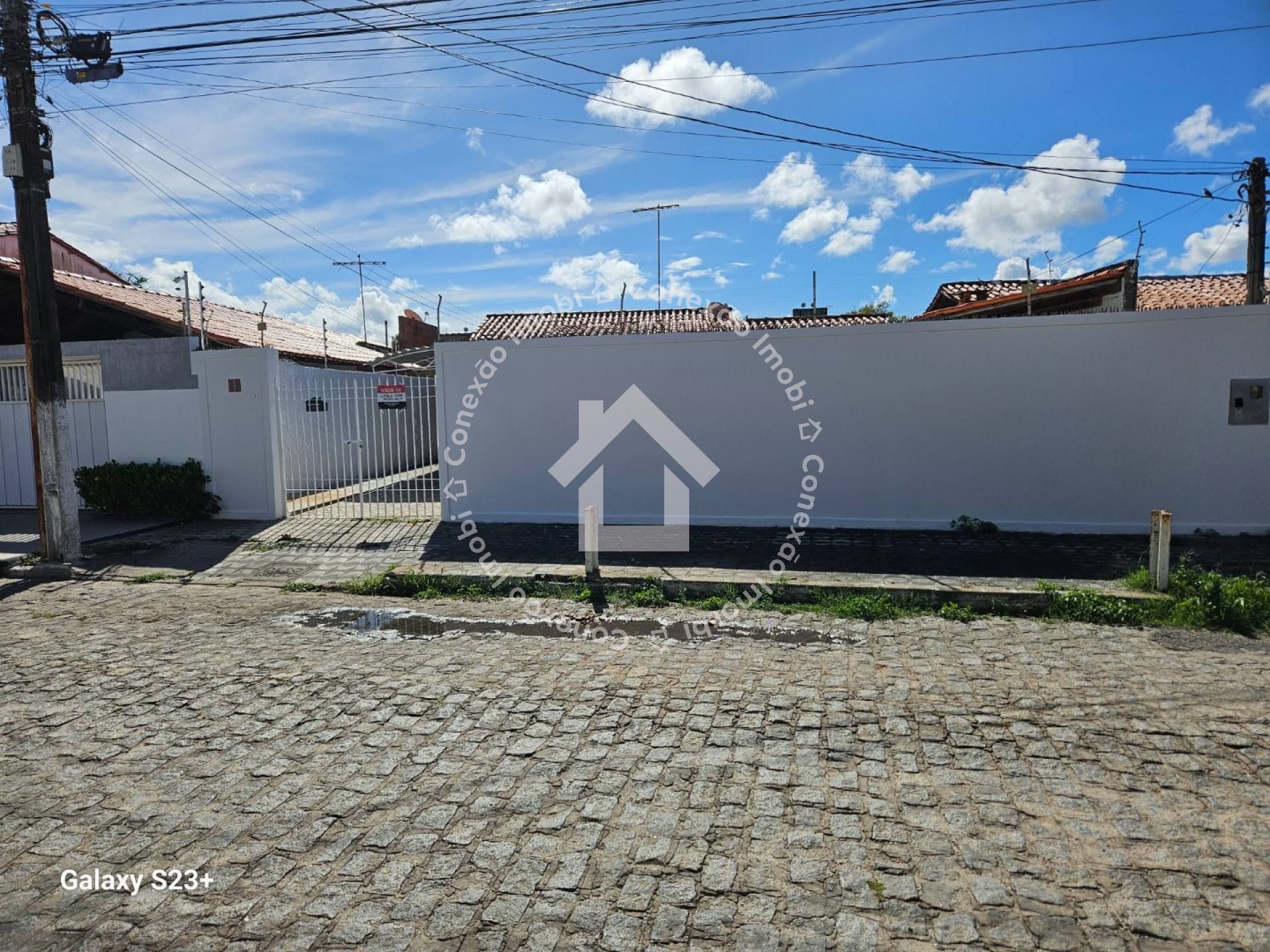 Casa com piscina no Beira Mar 1