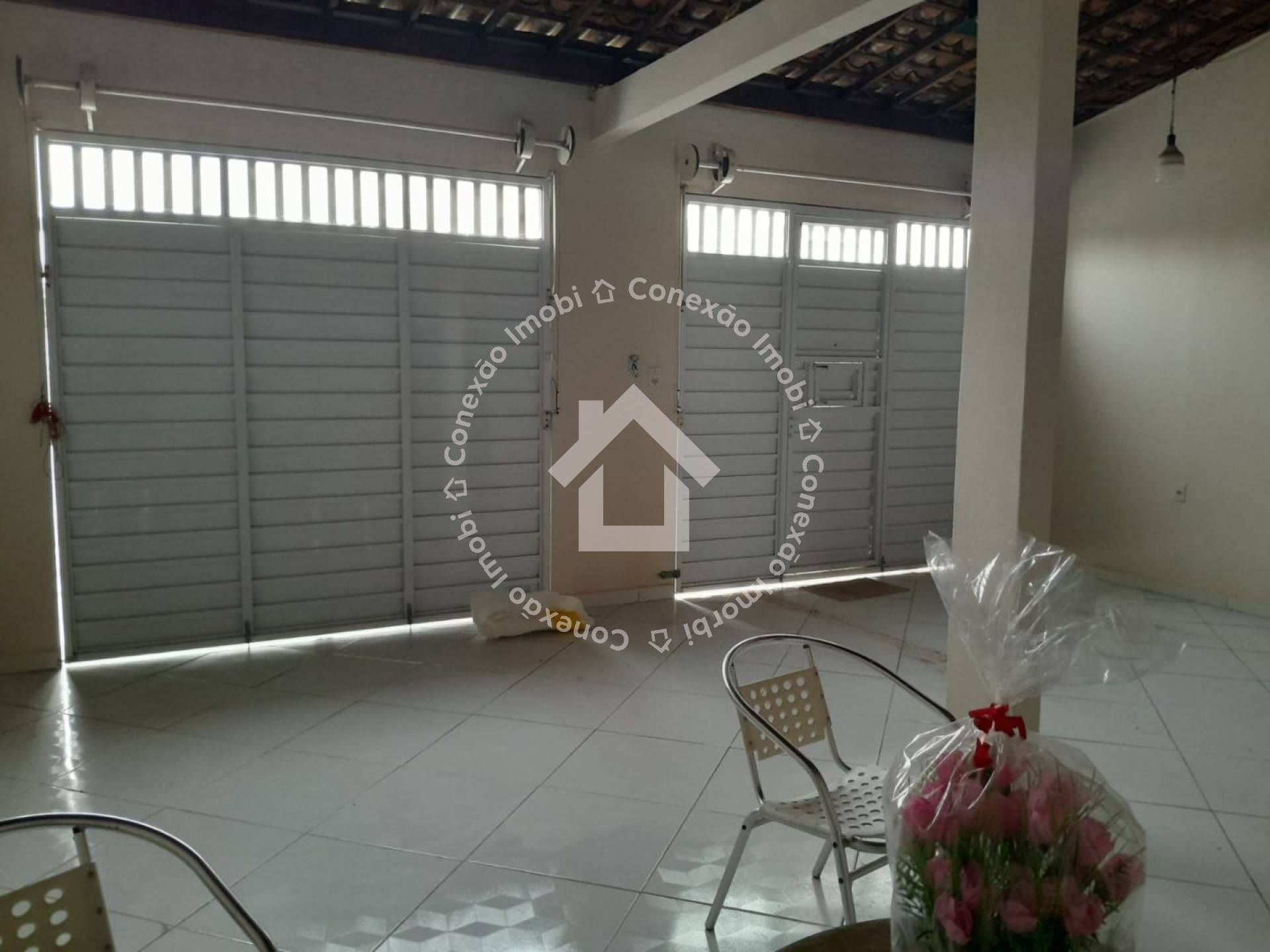Casa à venda em Lagarto, SE com Suíte, ponto de Comércio e Grande Área Externa!