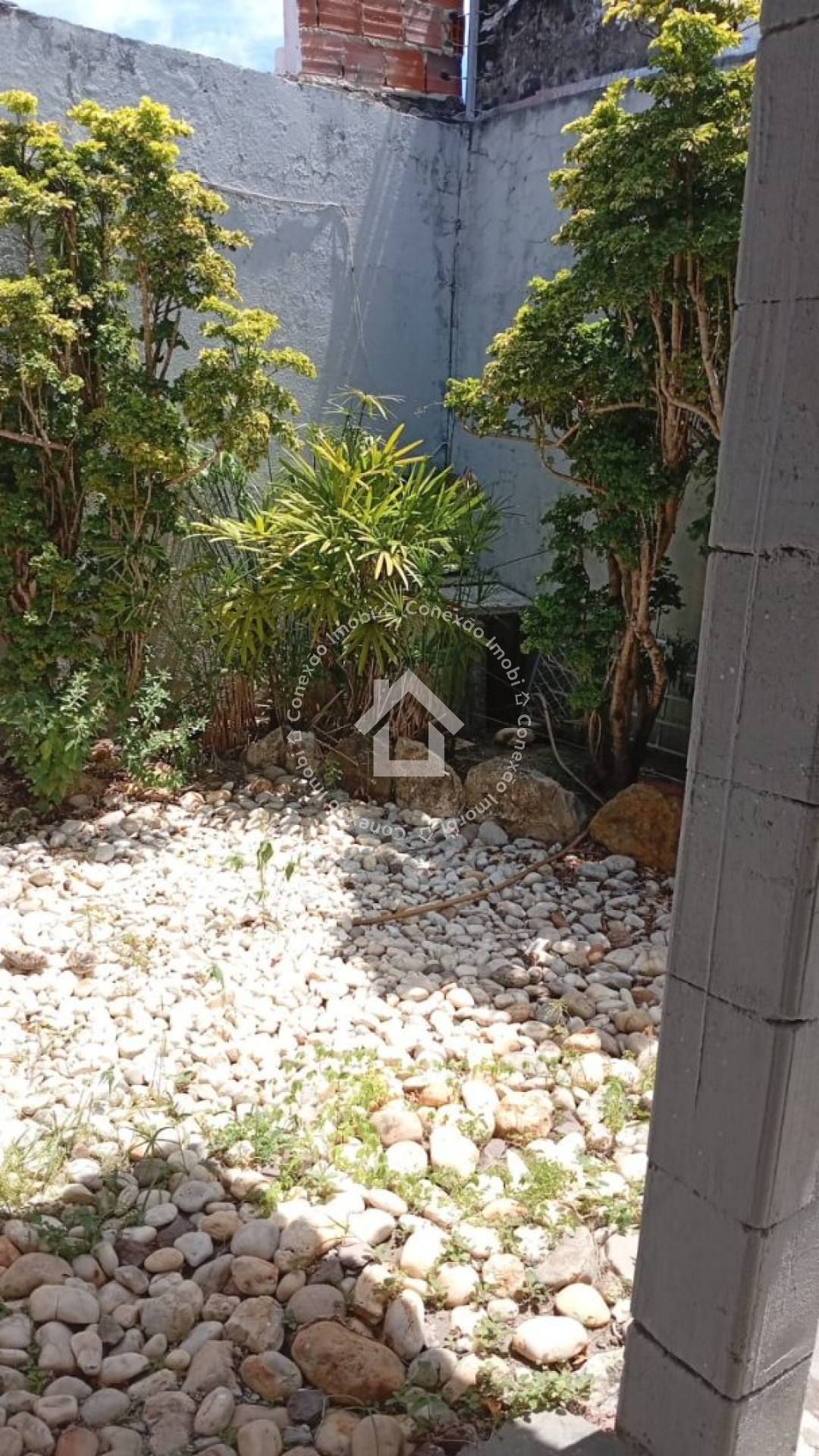 Casa financiável à venda na Aruana com 2 Quartos