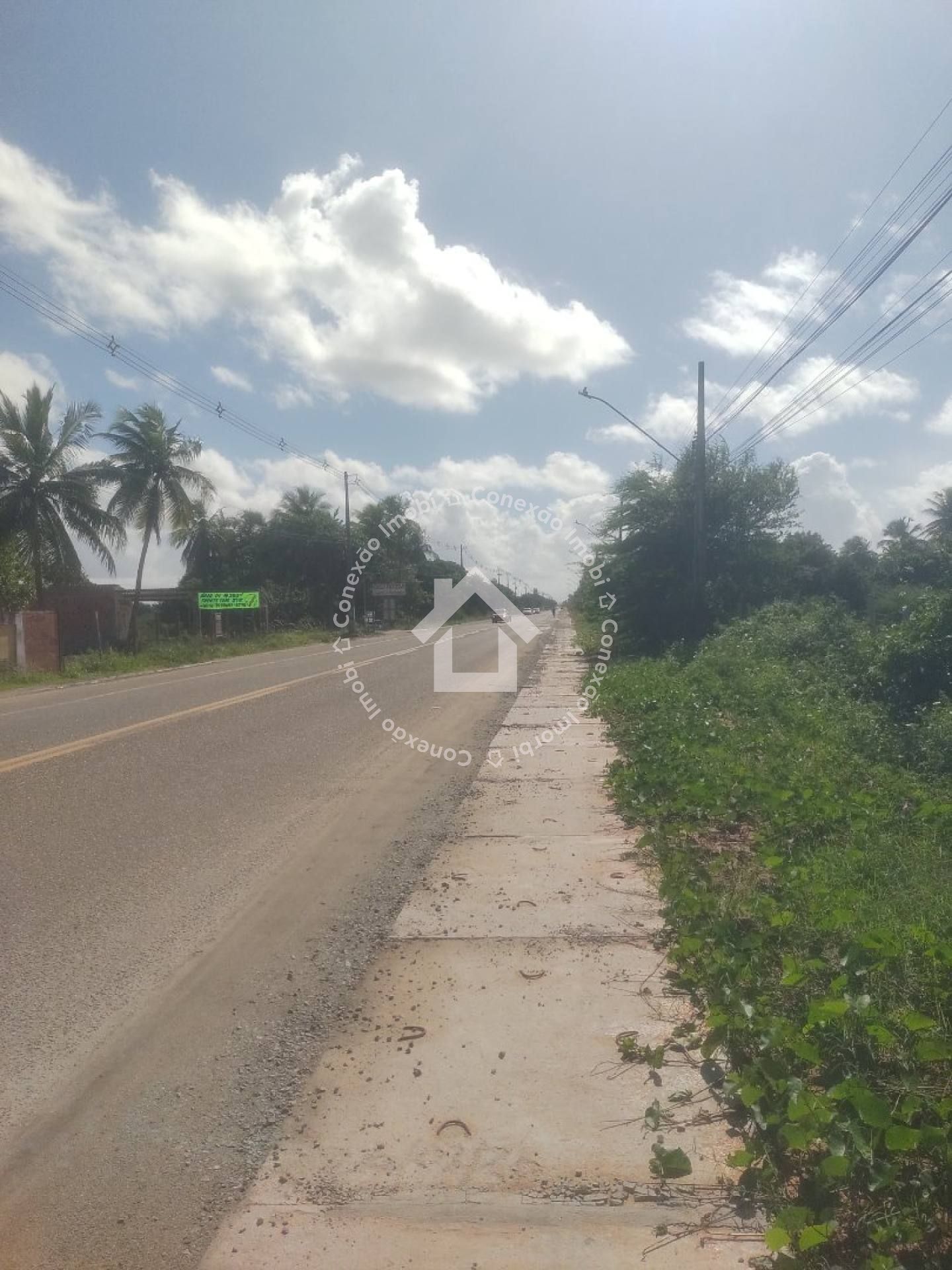Chácara com piscina na rodovia dos naufragos