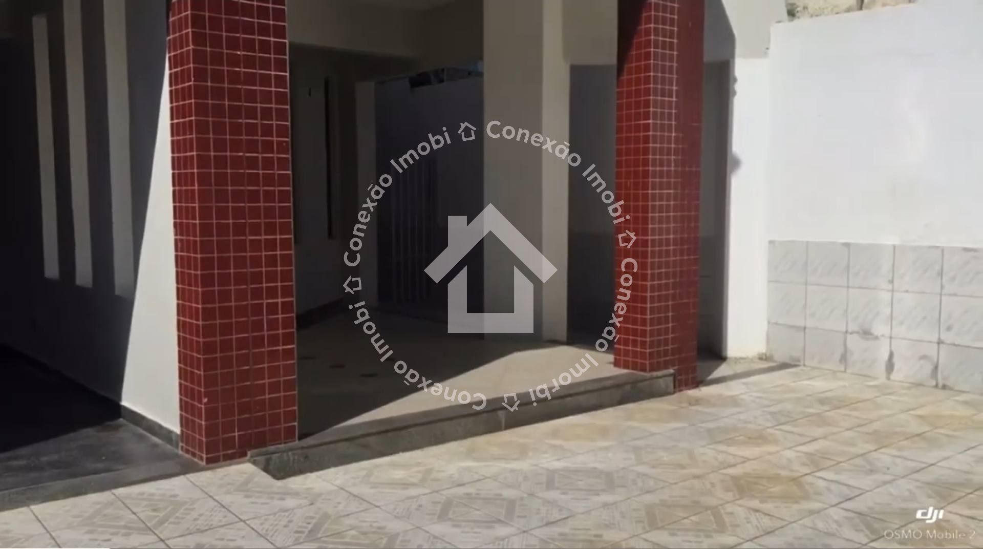 Excelente Casa à venda no Bairro Atalaia | Próxima à Praia e com Sala de Jogos